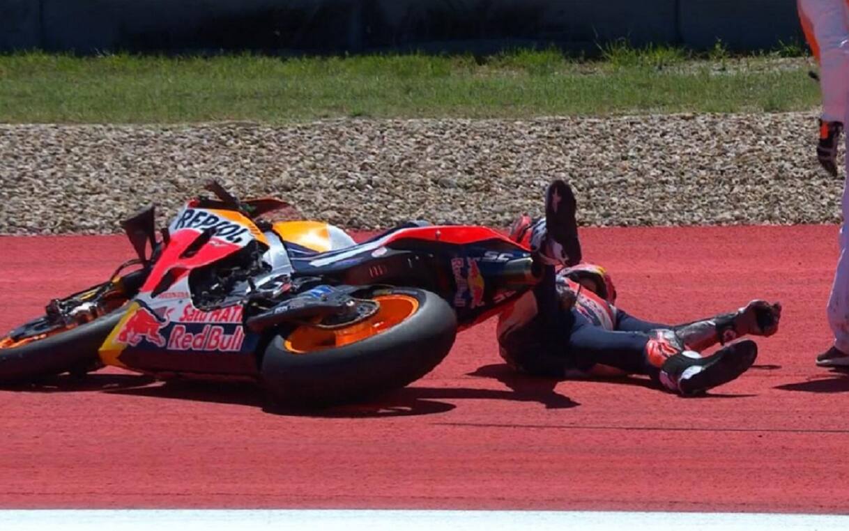 MotoGP, GP Austin: la caduta di Marc Marquez in Texas. FOTO | Sky Sport