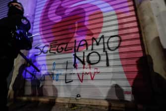 Corteo di Roma davanti alla sede Pro Vita