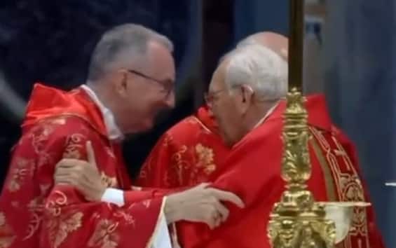 papa leone xiv parolin per lui lunghissimo applauso dei cardinali 