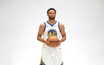 SAN FRANCISCO, CALIFORNIA - OCTOBER 02: Stephen Curry #30 of the Golden State Warriors poses for a picture during the Warriors' media day on October 02, 2023 in San Francisco, California. NOTE TO USER: User expressly acknowledges and agrees that, by downloading and/or using this photograph, user is consenting to the terms and conditions of the Getty Images License Agreement.  (Photo by Ezra Shaw/Getty Images)