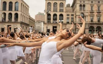 roberto bolle ondance milano duomo ballo in bianco