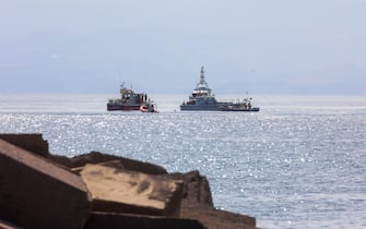 Fire Brigade and Coast Guard units search for the seven missing people who were on board the sailboat that sank at dawn this morning in Palermo, Sicily, Italy, 19 August  2024. A 56-meter-long luxury sailboat, the Bayesian, with 22 people on board, sank at dawn on Monday off Porticello, near Palermo, after a tornado hit the area. At least six missing, one dead in Palermo shipwreck 
ANSA/IGOR PETYX