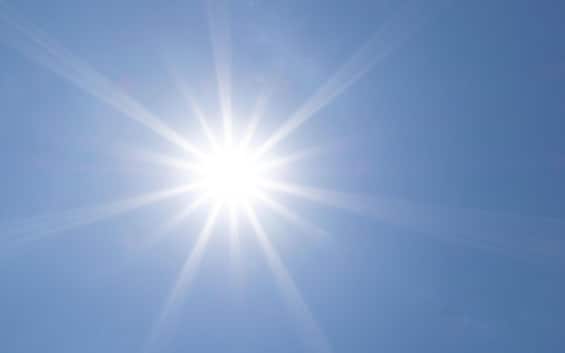 Meteo, caldo record e città da bollino rosso oggi: ecco quali da Nord a Sud