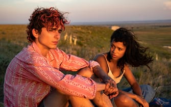 Timothée Chalamet (left) as Lee and Taylor Russell (right) as Maren in BONES AND ALL, directed by Luca Guadagnino, a Metro Goldwyn Mayer Pictures film.

Credit: Yannis Drakoulidis / Metro Goldwyn Mayer Pictures

© 2022 Metro-Goldwyn-Mayer Pictures Inc.  All Rights Reserved.