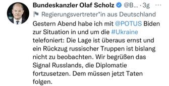 Joe Biden e il cancelliere tedesco Olaf Scholz, in un colloquio telefonico, “hanno discusso le loro rispettive conversazioni con il presidente russo Putin e ucraino Zelensky sul continuo rafforzamento militare russo ai confini dell’Ucraina”