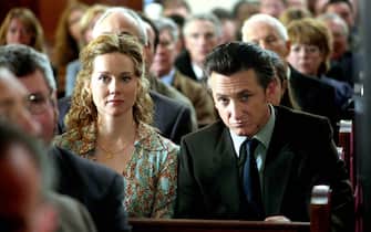 LAURA LINNEY & SEAN PENN 
in Mystic River
Filmstill - Editorial Use Only
Ref: FB
www.capitalpictures.com
sales@capitalpictures.com
Supplied by Capital Pictures
