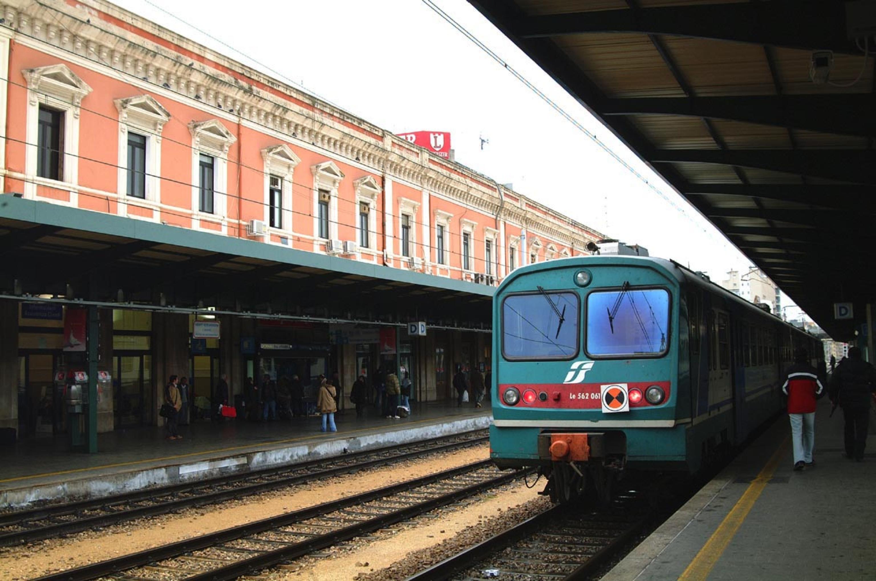 Treni regionali, come funzionano check in e biglietto digitale | Sky TG24