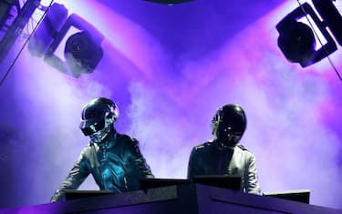 INDIO, CA - APRIL 29:  Daft Punk performs at the Coachella Music Fesival on April 29, 2006 in Indio, California. (Photo by Karl Walter/Getty Images)