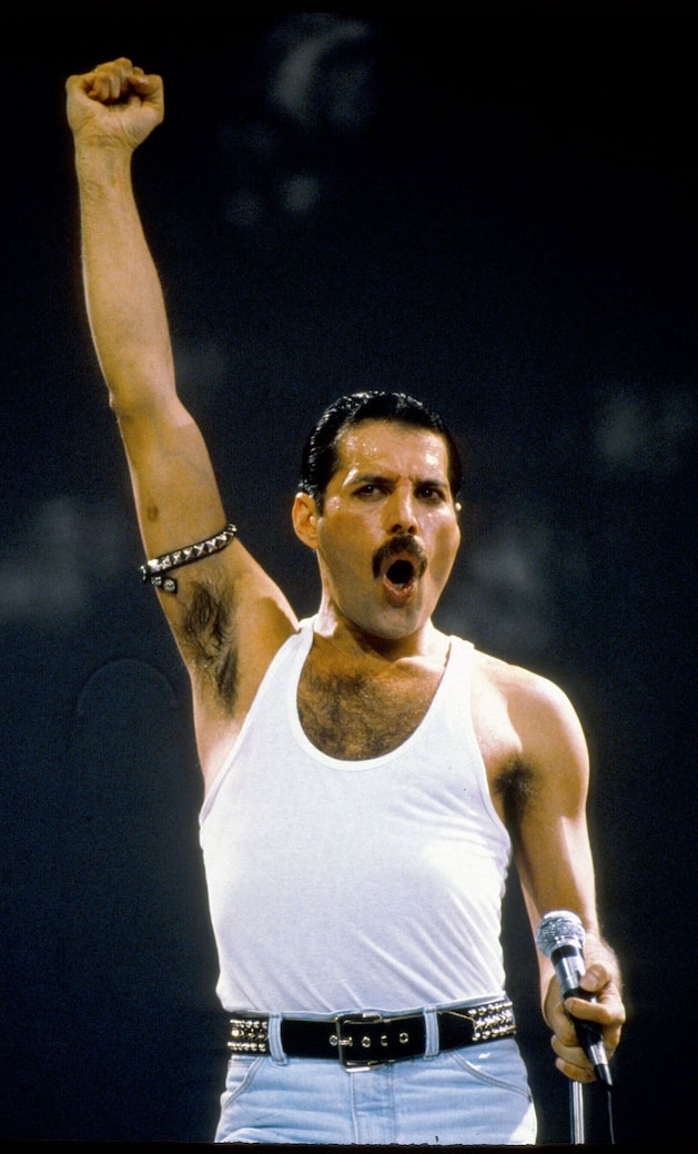 A_LIfe_in_Ten_Pictures_Freddie_Mercury_06_Getty_Images_503436722.jpg