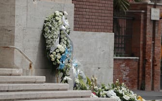 La chiesa di Ostia dove si svolgono i funerali dei bambini uccisi ad Ardea
