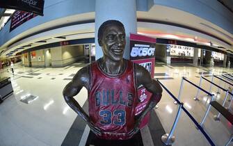 CHICAGO,IL : Here is a photograph of a statue. Hall of Famer Scottie Pippen of the Chicago Bulls against the Cleveland Cavaliers at the United Center During Game Four of the Eastern Conference Semifinals during the 2015 NBA Playoffs on May 10, 2015 in Chicago,Illinois NOTE TO USER: User expressly acknowledges and agrees that, by downloading and/or using this Photograph, user is consenting to the terms and conditions of the Getty Images License Agreement. Mandatory Copyright Notice: Copyright 2015 NBAE (Photo by Jesse D. Garrabrant/NBAE via Getty Images)