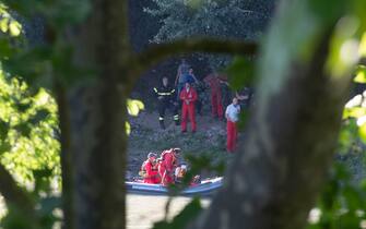 Piccolo velivolo biposto precipita nel Tevere a Roma