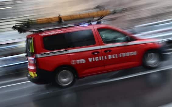 maltempo in liguria nubifragi e allagamenti su genova e nel savonese