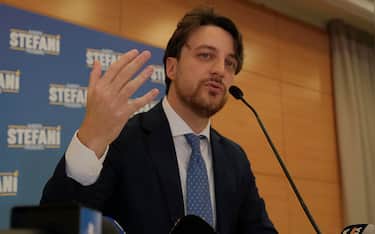 Il candidato del Centro Destra, Lega Nord, Alberto Stefani, dopo la vittoria alle elezioni tiene la sua prima conferenza stampa da prossimo Presidente della Regione Veneto, Padova, 24 Novembre 2025. 
ANSA/NICOLA FOSSELLA