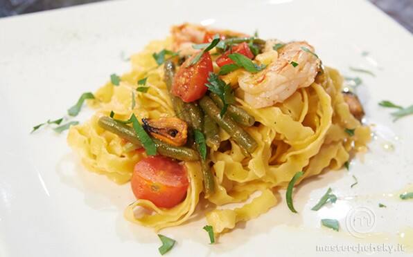 Fettuccine ricce ai frutti di mare