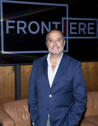 Il conduttore Franco Di Mare posa per i fotografi a margine della presentazione di 'Frontiere' a Roma, 20 settembre 2019. Il programma andrÃ  in onda dal 22 settembre tutti i lunedÃ¬ in seconda serata su Rai1. ANSA/MAURIZIO BRAMBATTI