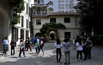 Iniziativa Cortili Aperti con visite guidate dell associazione Citta Nascosta
