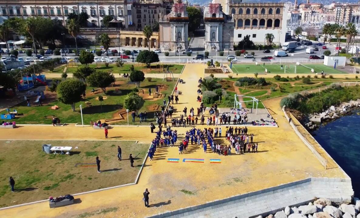 I bambini manifestano per la pace