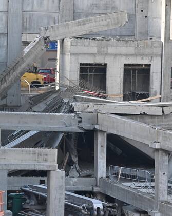 Un dettaglio nel cantiere edile dove si è verificato un crollo a Firenze, in via Mariti, alla periferia della città, 16 febbraio 2024. 
ANSA/CLAUDIO GIOVANNINI