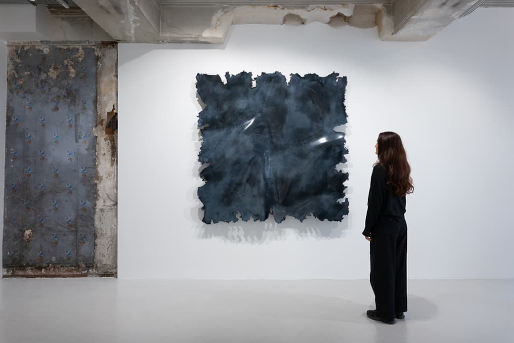 Arcangelo Sassolino - Aux abords du séisme - exhibition view, Galleria CONTINUA, Paris (C) Hafid Lhachmi - ADAGP Paris