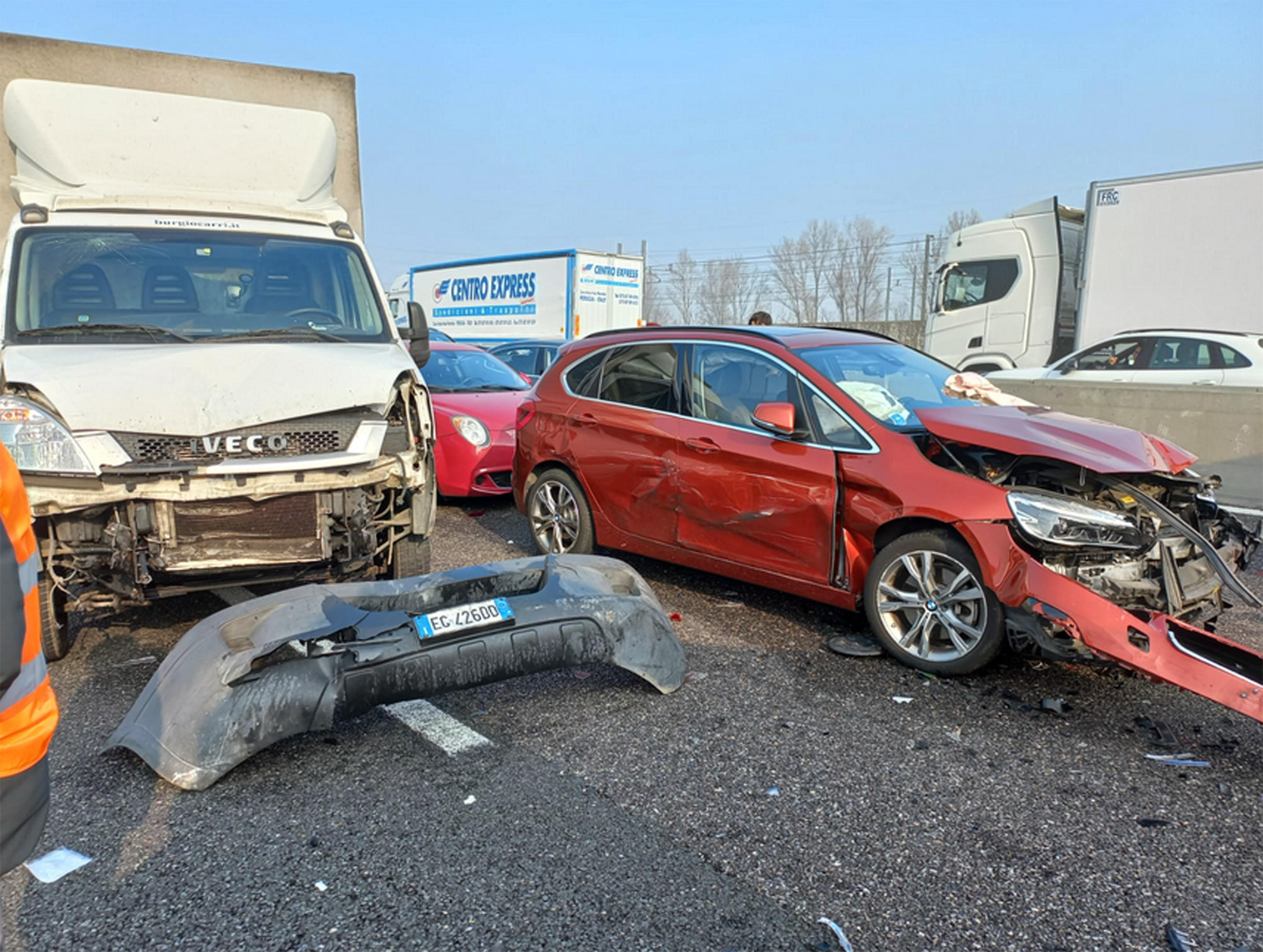 Incidente sull'A1, maxi tamponamento a causa della nebbia tra Piacenza ...