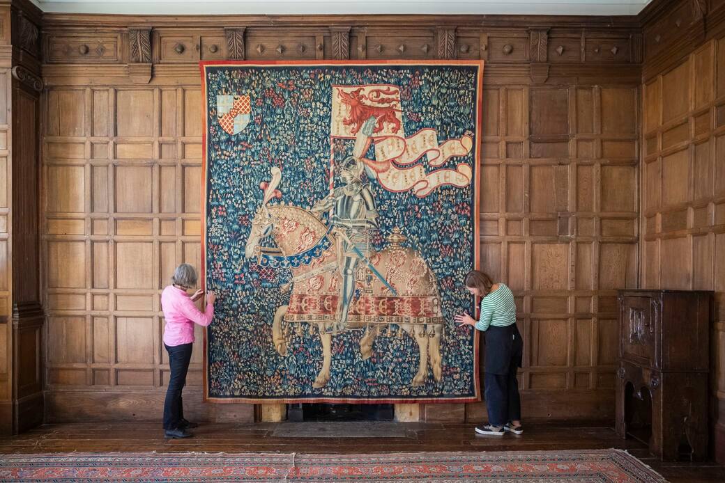 _Montacute_House_knight_tapestry_returns_©_National_Trust_‒_James_Dobson.jpg