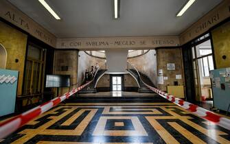Preparativi per gli esami di maturità al Liceo Parini duran