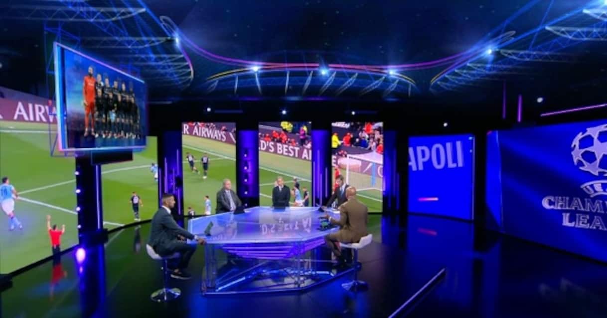https://static.sky.it/editorialimages/24bf7b70f5c98f338830a1aac826a8fa6697f55f/skysport/it/calcio/champions-league/video/2025/09/18/napoli-manchester-city-costacurta-di-canio-commento-1036997/studio_napoli_og.jpg?im=Resize,width=1218