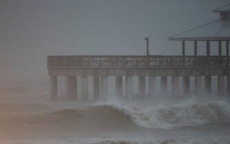 Sept 28, 2022; Fort Myers Beach, FL, USA; Scenes from Fort Myers Beach as Hurricane Ian approaches Southwest Florida on Wednesday, Sept. 28, 2022.  Mandatory Credit: Andrew West-USA TODAY NETWORK/Sipa USA