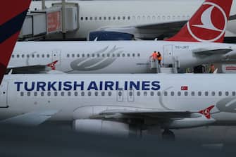 1211464650