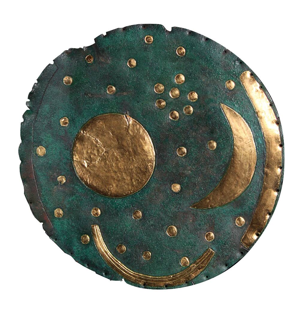 Nebra_Sky_Disc_Germany_about_1600_BC._Photo_courtesy_of_the_State_Office_for_Heritage_Management_and_Archaeology_Saxony-Anhalt_Juraj_Lipták..JPG
