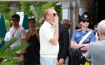 kevin costner venezia VENICE, ITALY - SEPTEMBER 07: Kevin Costner is seen at Hotel Excelsior during the 81st Venice International Film Festival on September 07, 2024 in Venice, Italy. (Photo by Matt Winkelmeyer/Getty Images)