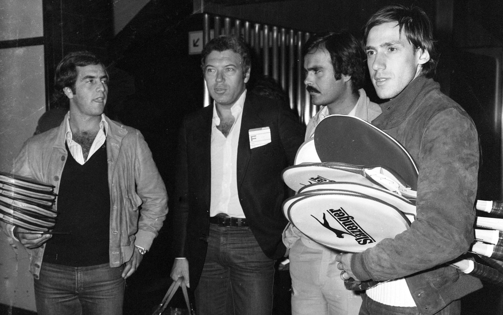 Da sinistra Paolo Bertolucci, Nicola Pietrangeli, Tonino Zugarelli e Corrado Barazzutti (Fiumicino, 8 novembre 1977) Da sinistra Paolo Bertolucci, Nicola Pietrangeli, Tonino Zugarelli e Corrado Barazzutti (Fiumicino, 8 novembre 1977)