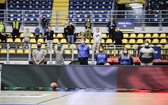 Pubblico a una partita di basket
