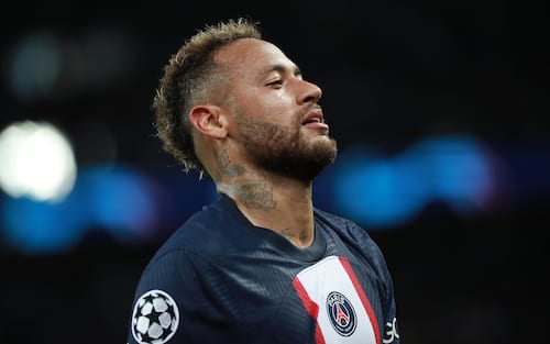 epa10266070 Neymar Jr of PSG reacts during the UEFA Champions League group H match between Paris Saint-Germain and Maccabi Haifa in Paris, France, 25 October 2022.  EPA/CHRISTOPHE PETIT TESSON