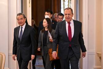 Serghei Lavrov e Wang Yi