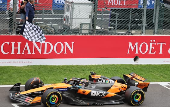 https://static.sky.it/editorialimages/25e8519b147fc4c1ff50103be3503dee6e453047/skysport/it/motori/formula-1/2025/07/27/formula-1-pagelle-gp-belgio-2025-turrini/ipa_mclaren_piastri.jpg?im=Resize,width=565