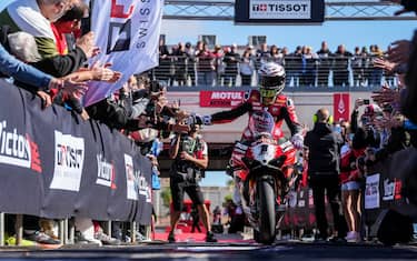 Bautista incontenibile in Superpole Race e Gara 2
