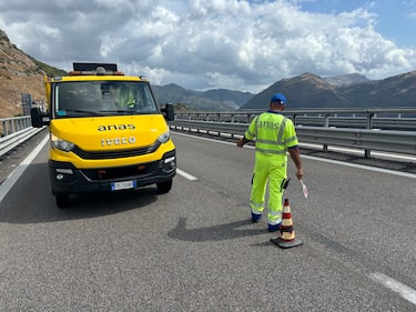Anas: "Sospesi oltre 1.300 cantieri"
