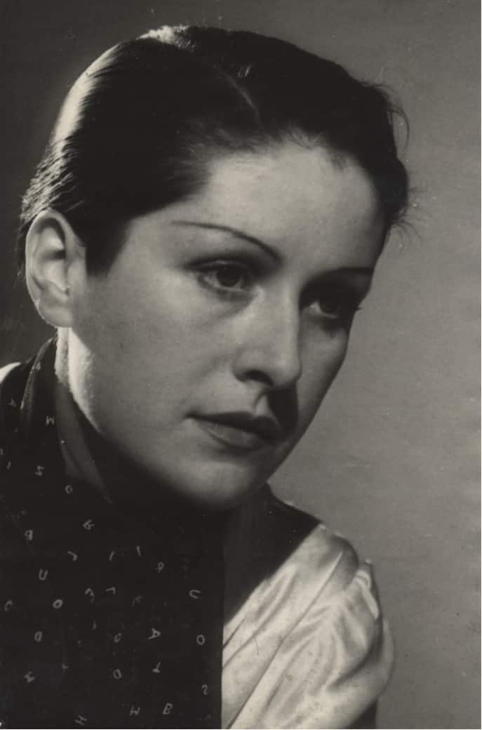 Dora_Maar_Self-portraits_1935_©Galerie_Johannes_Faber_Vienna.jpg
