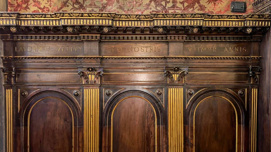 3_Motto_Vivere_nel_tempo_Salone_d_onore_(1).jpg