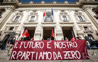 Studenti protestano