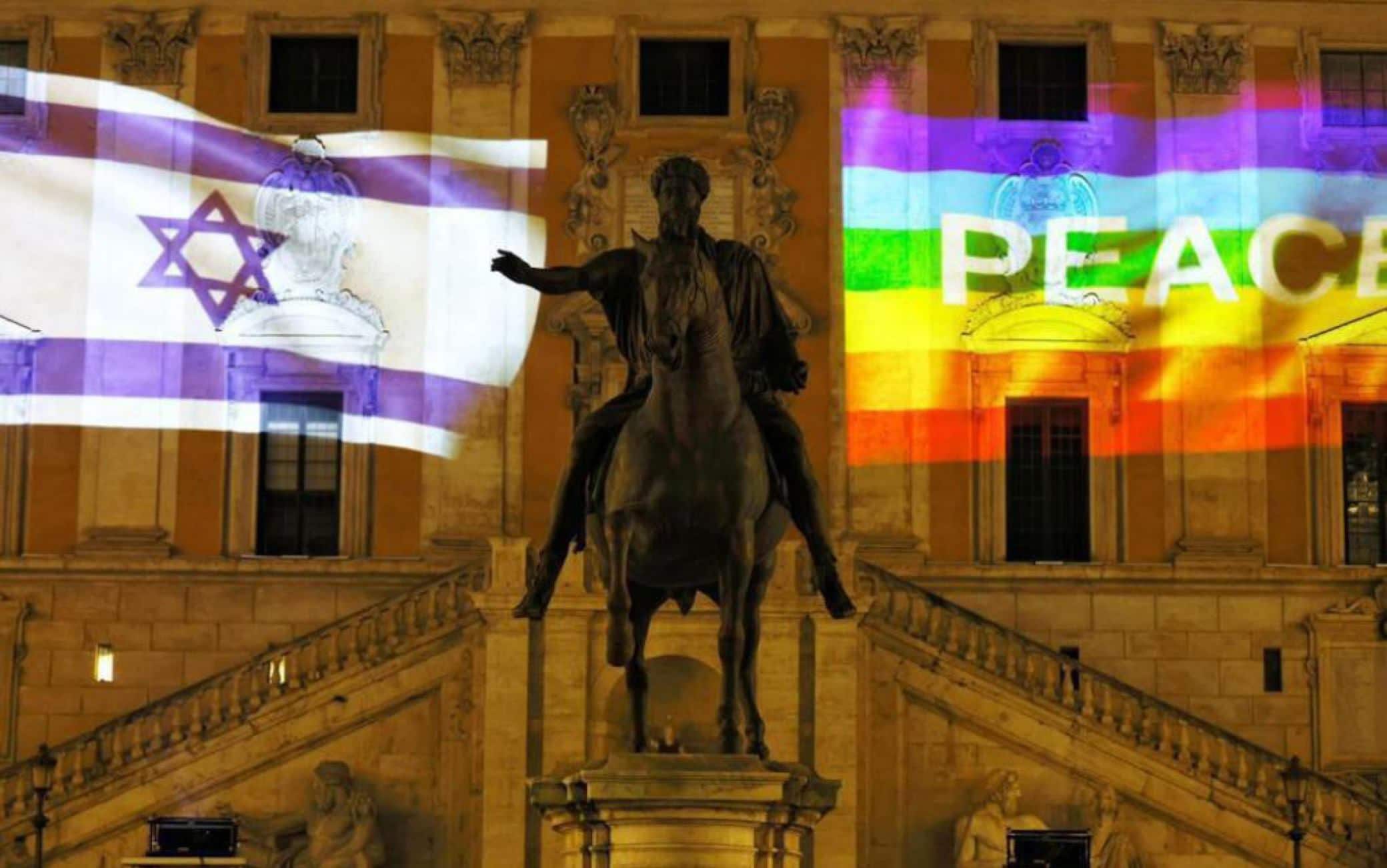 Roma, Campidoglio illuminato con colori Israele