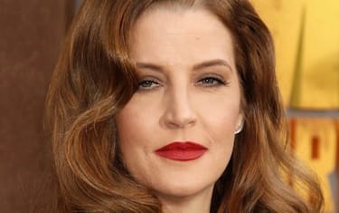 epa04737811 US Actress Lisa Marie Presley arrives at the premiere for the movie 'Mad Max: Fury Road' at the TCL Chinese Theatre in Hollywood, California, USA, 07 May 2015.  EPA/JIMMY MORRIS