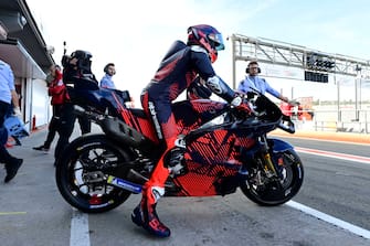 VALENCIA CIRCUIT RICARDO TORMO, SPAIN - NOVEMBER 28: Marc Marquez, Gresini Racing during the Valencia November Testing  at Valencia Circuit Ricardo Tormo on Tuesday November 28, 2023 in Valencia, Spain. (Photo by Gold and Goose / LAT Images)