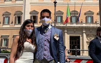 Il flash mob a Roma per le garanzie sui matrimoni durante il Covid