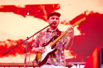 Giorgio Poi sul palco de La Prima Estate