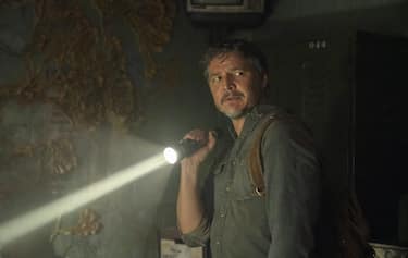 USA. Pedro Pascal in the (C)HBO Max  new series; The Last of Us (2023). 
Plot: Joel and Ellie, a pair connected through the harshness of the world they live in, are forced to endure brutal circumstances and ruthless killers on a trek across post-pandemic America.
 Ref: LMK106-J8648-091222
Supplied by LMKMEDIA. Editorial Only.
Landmark Media is not the copyright owner of these Film or TV stills but provides a service only for recognised Media outlets. pictures@lmkmedia.com