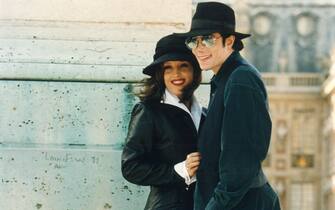 FRANCE - JANUARY 01:  Michael Jackson in Versailles, France in 1994 - Michael Jackson with Lisa Marie Presley in Versailles.  (Photo by Pool ARNAL/PAT/Gamma-Rapho via Getty Images)