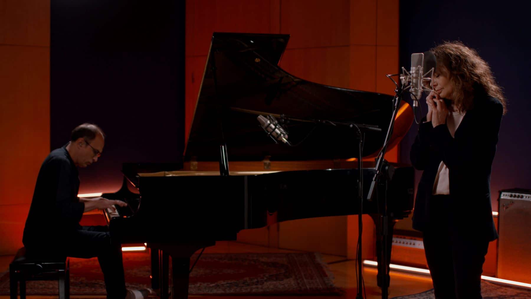 BATTIATO_PILLOLE.00_47_57_15.Immagine016.jpg